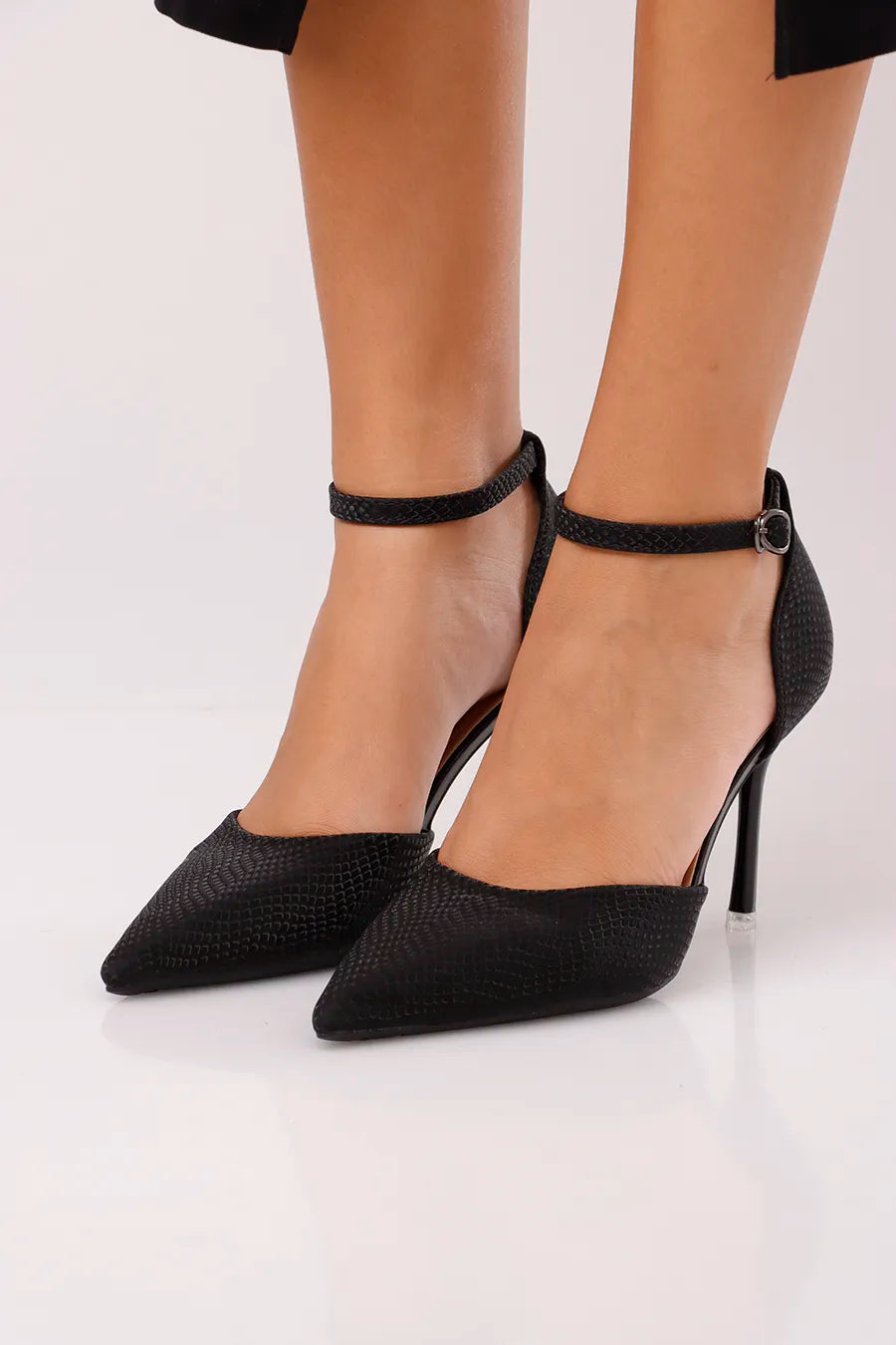 CH-1075 Black