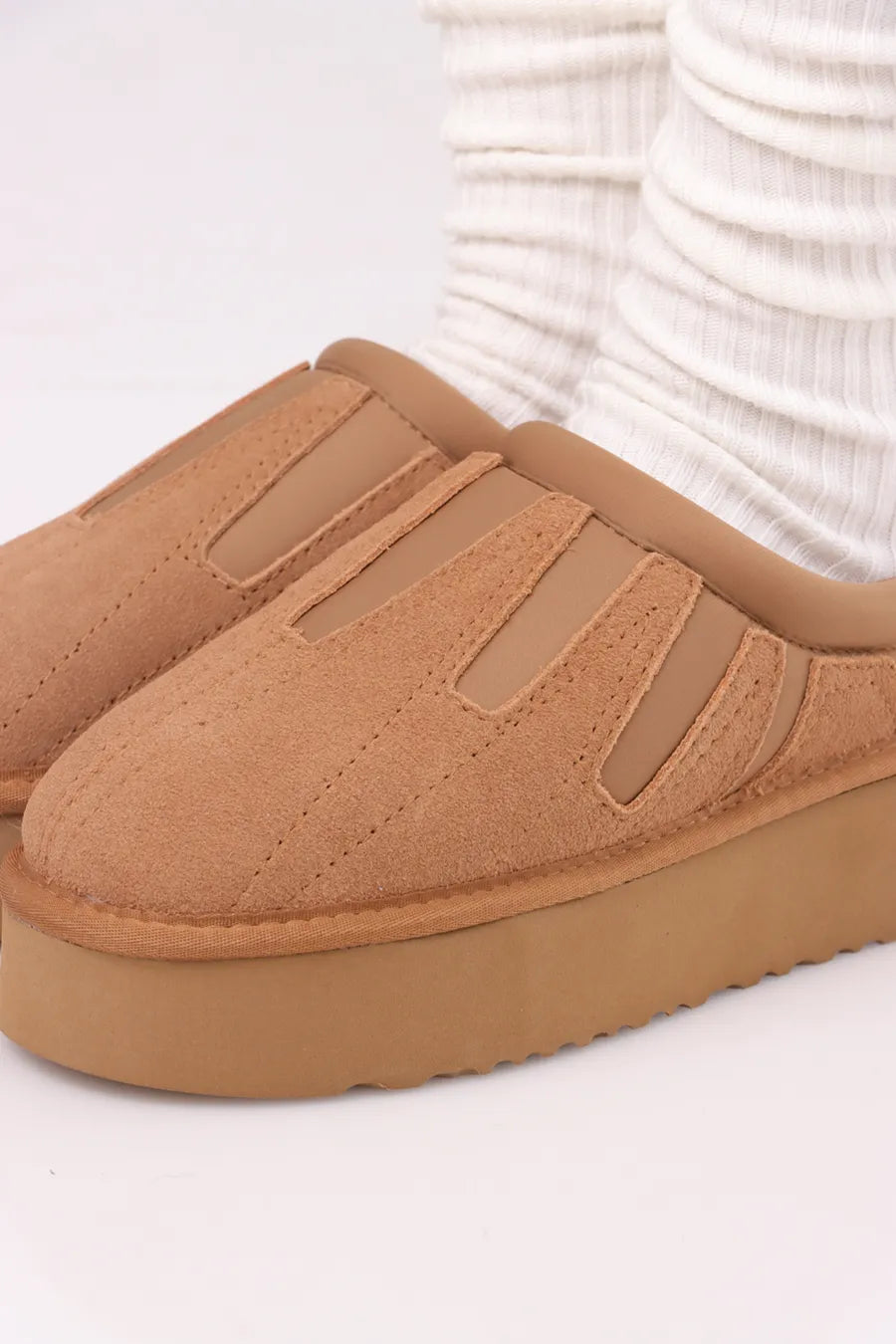 CF-790 Camel