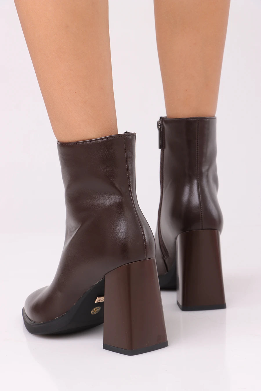 CBT-555 Brown