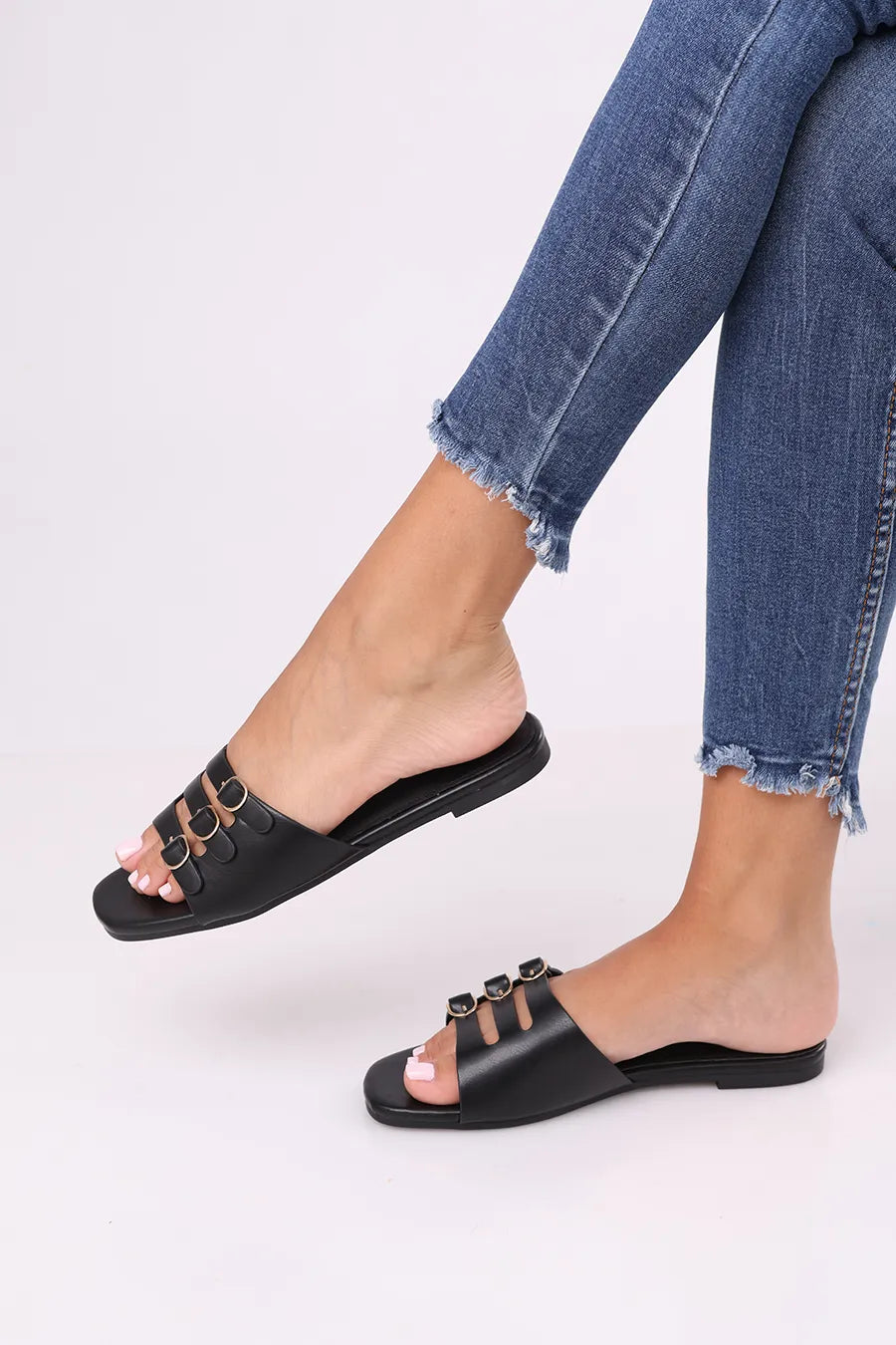 CF-710 Black