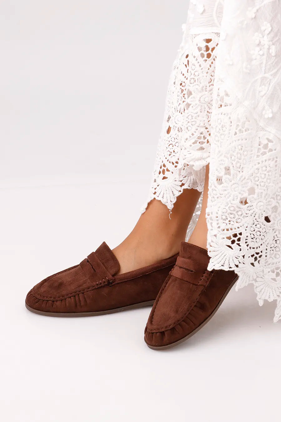 CL-145 Brown