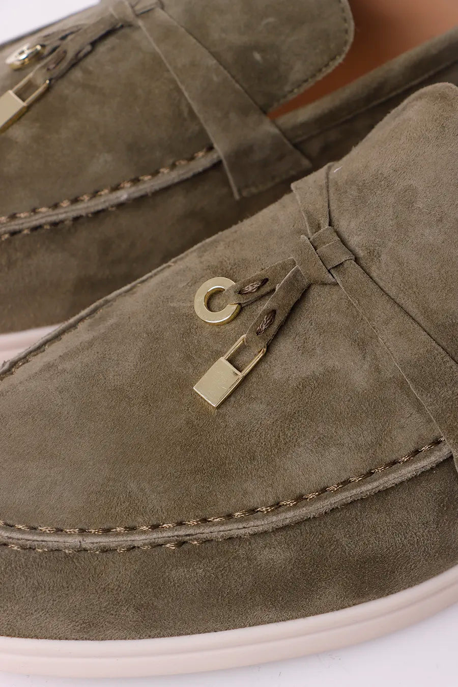 Loriyana       (Real Leather)