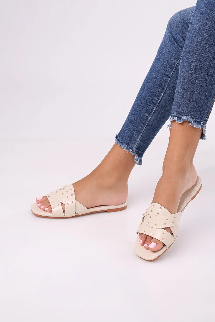 CF-715 Beige