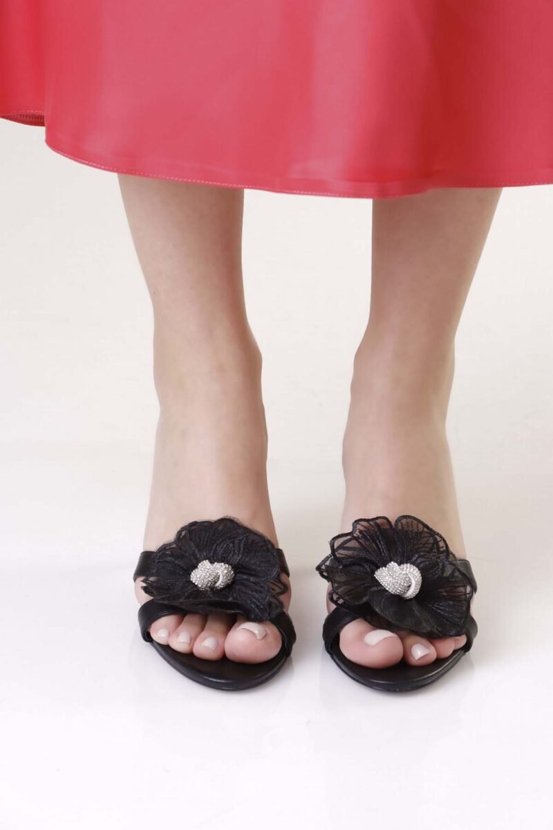 Daisy Heels