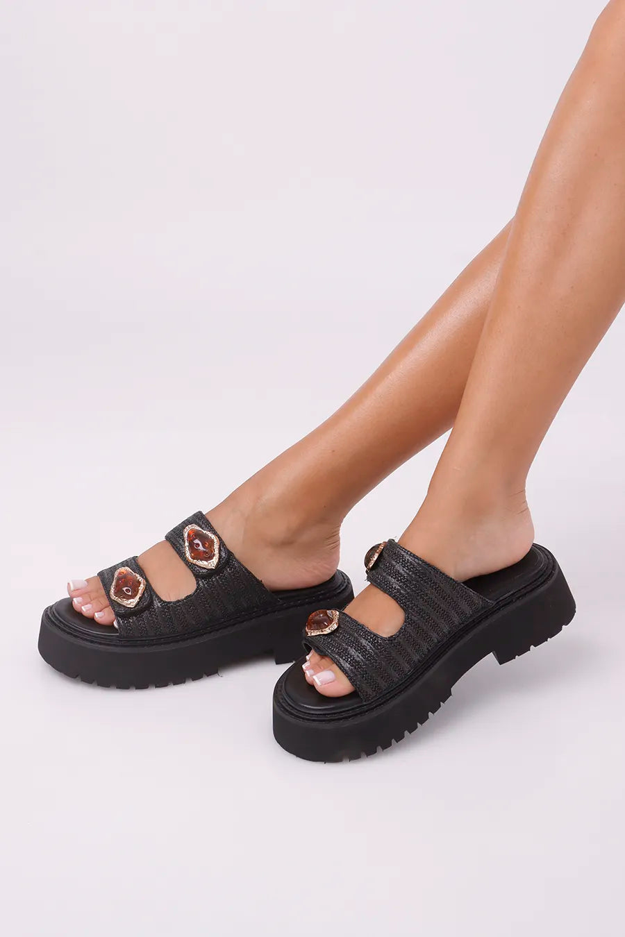 CF-595 Black