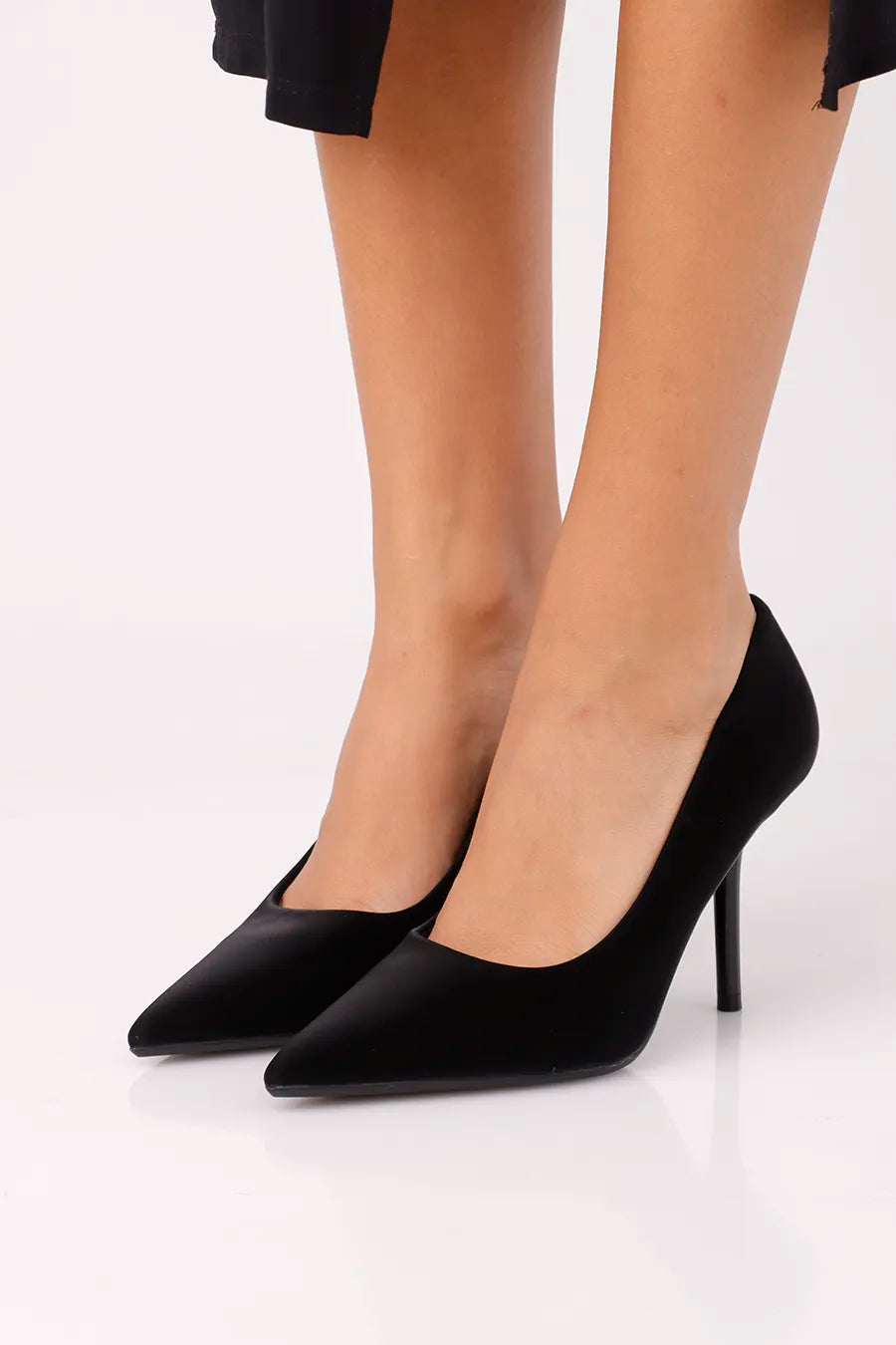 CH-1140 Black
