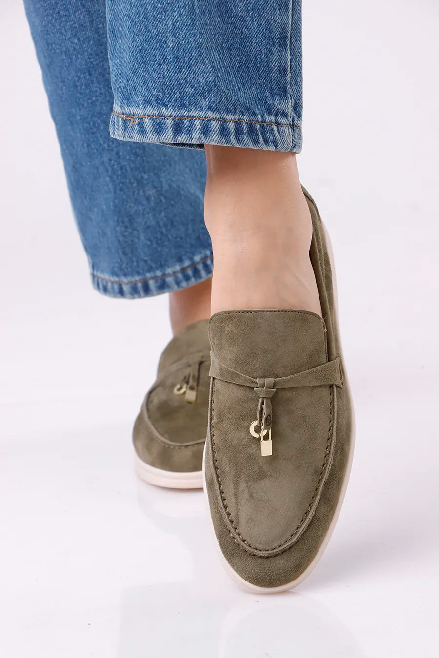 Loriyana       (Real Leather)