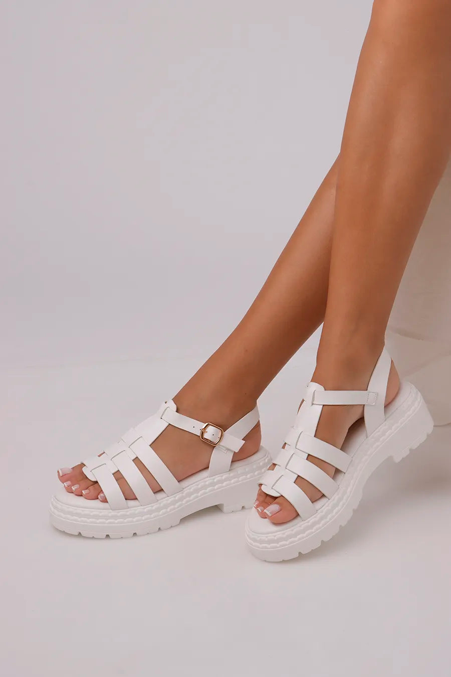 CF-675 White