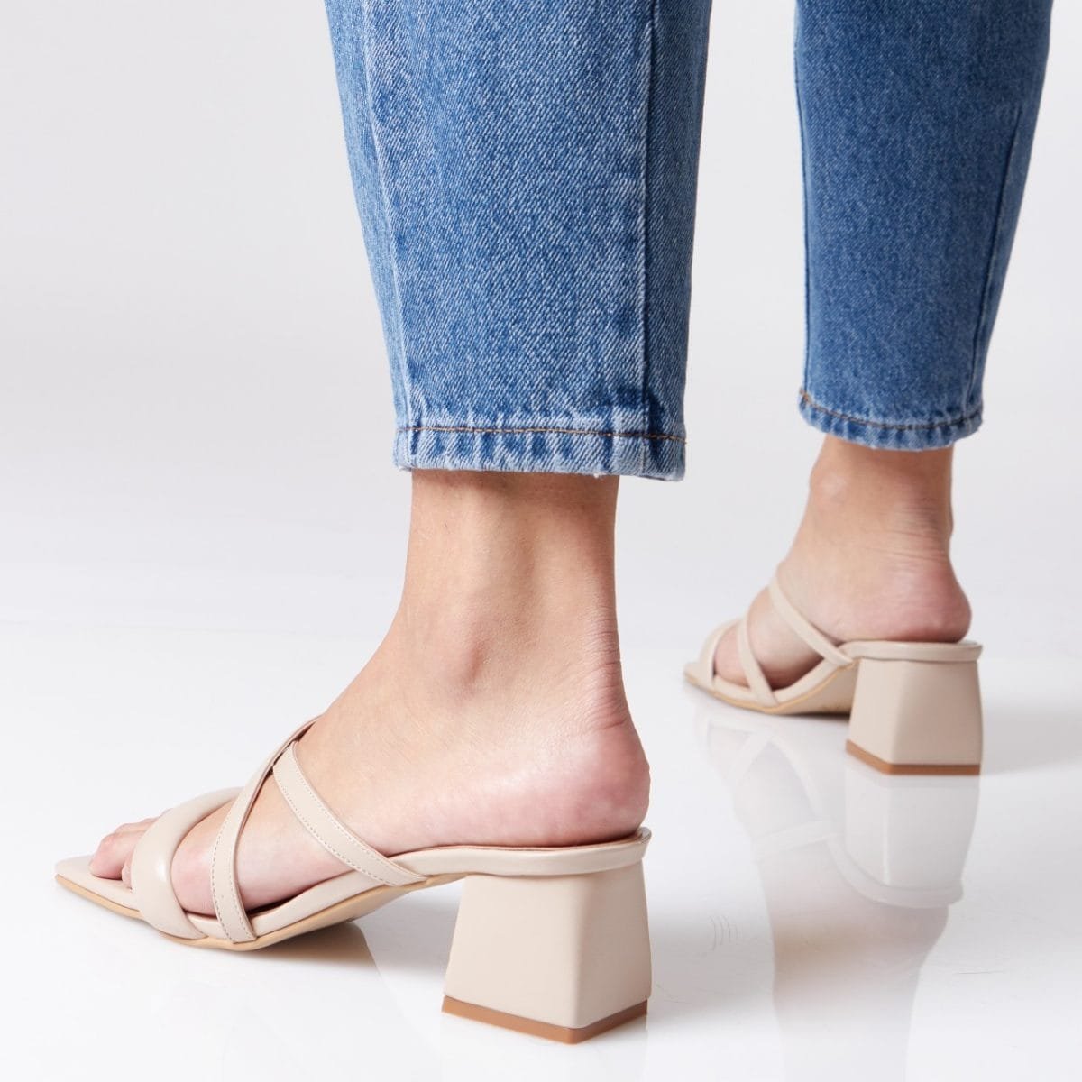 Lidia Heel